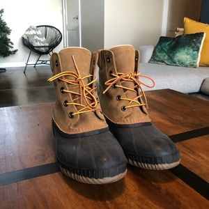 Sorel boots lightly worn.